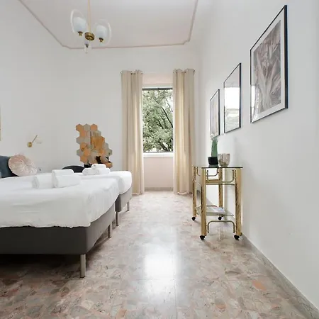 Flatinrome Termini 1 *